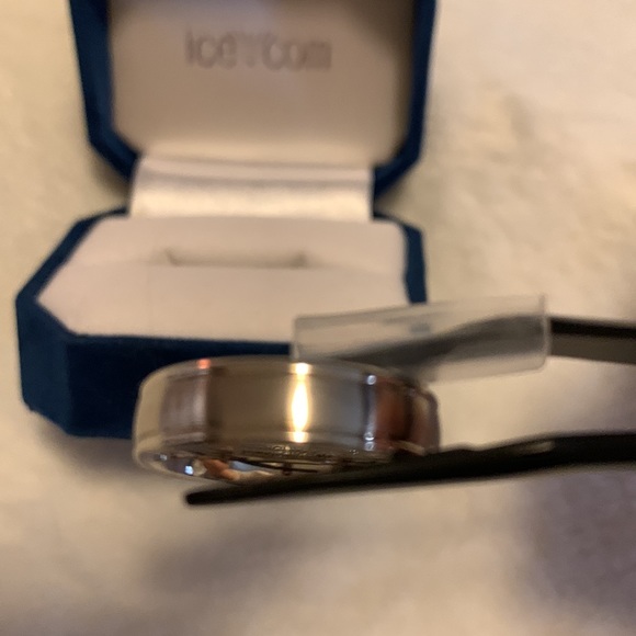 14k White Gold Benchmark 6mm Carved Mens Wedding Ring - Picture 5 of 8